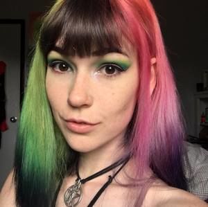 Meet your Posher, Anneka